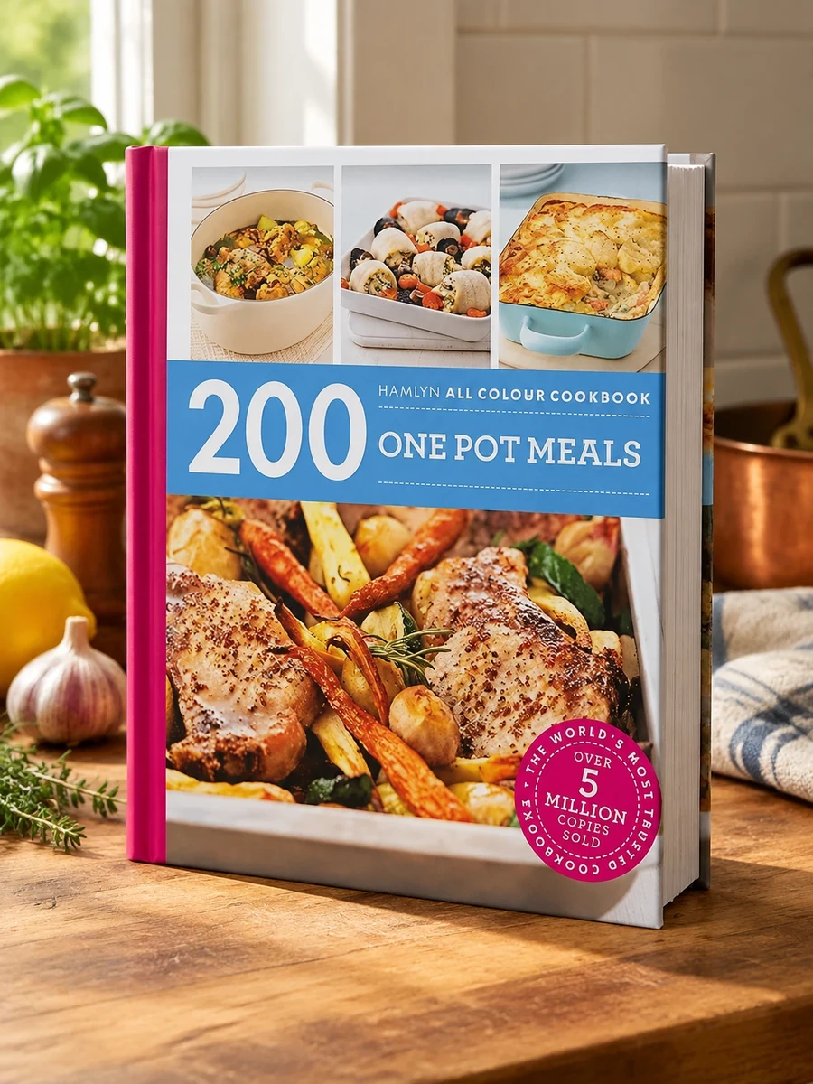 200 One Pot Meals: Hamlyn All Colour Cookbook (UK)