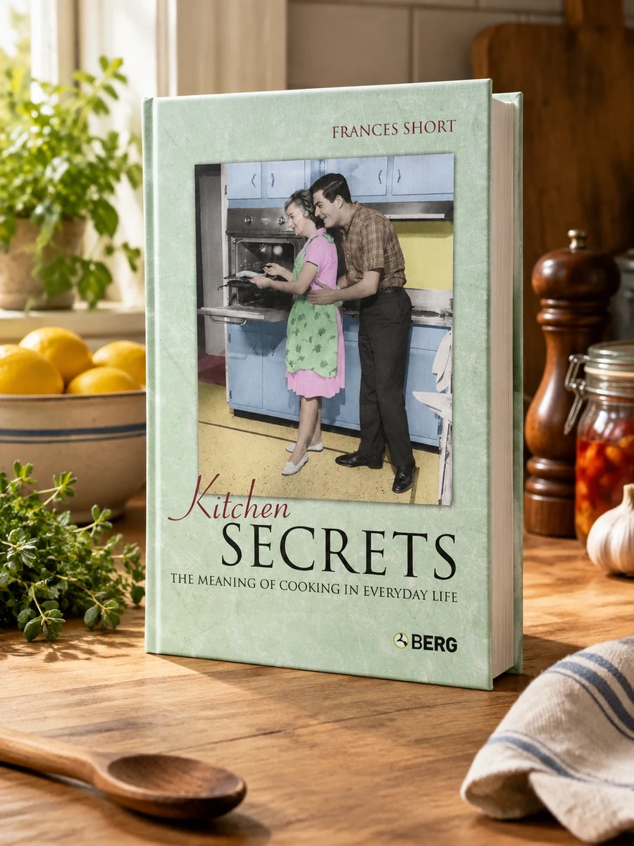 Cover of Kitchen Secrets: The Meaning of Cooking in Everyday Life